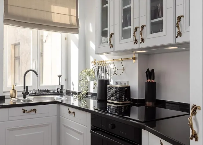 Art Noveau Old Town Daire *