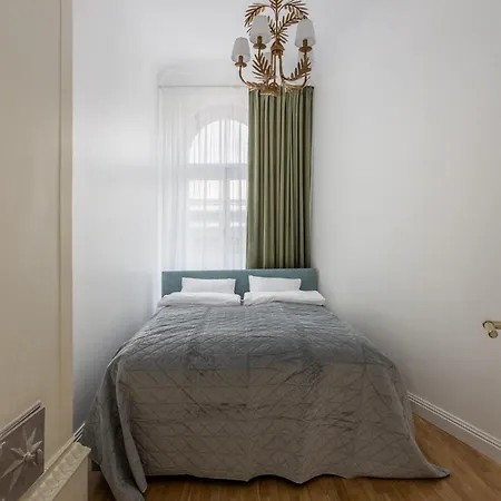 Art Noveau Old Town Appartement